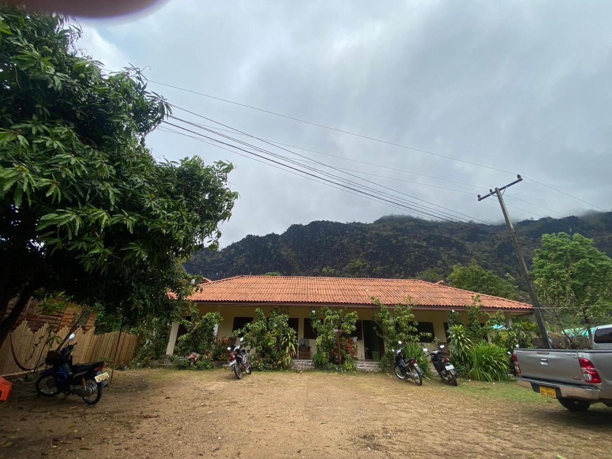 Letana Guesthouse บ้านออ ภายนอก รูปภาพ
