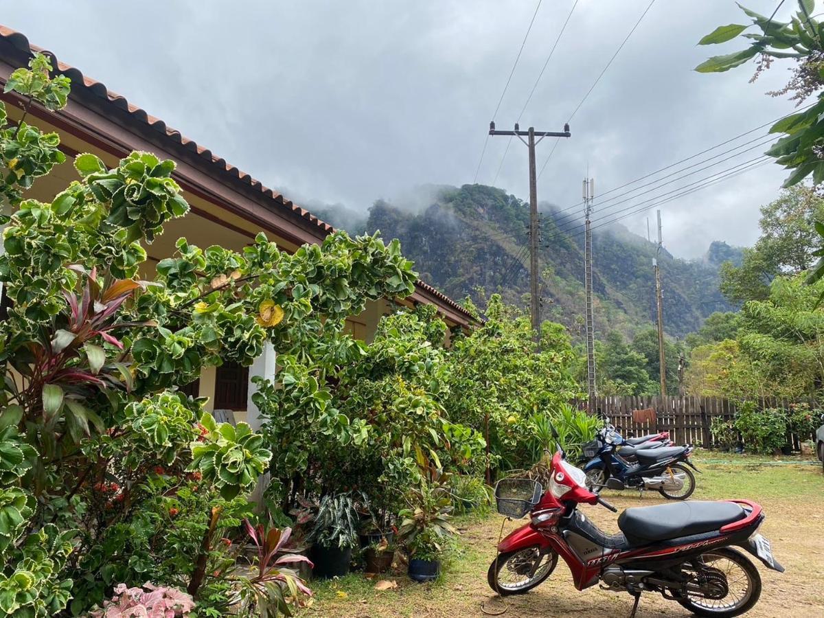 Letana Guesthouse บ้านออ ภายนอก รูปภาพ