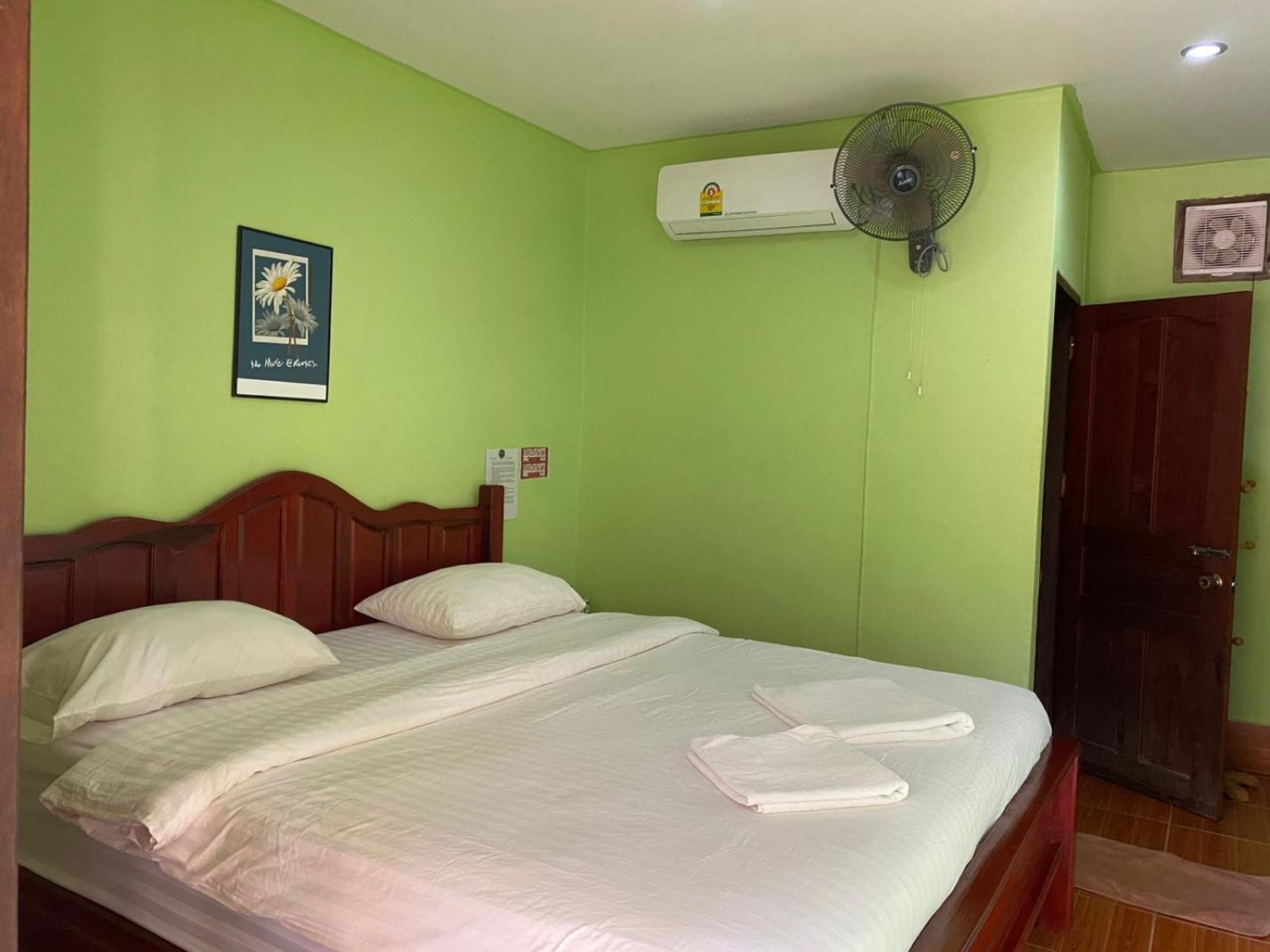 Letana Guesthouse บ้านออ ภายนอก รูปภาพ